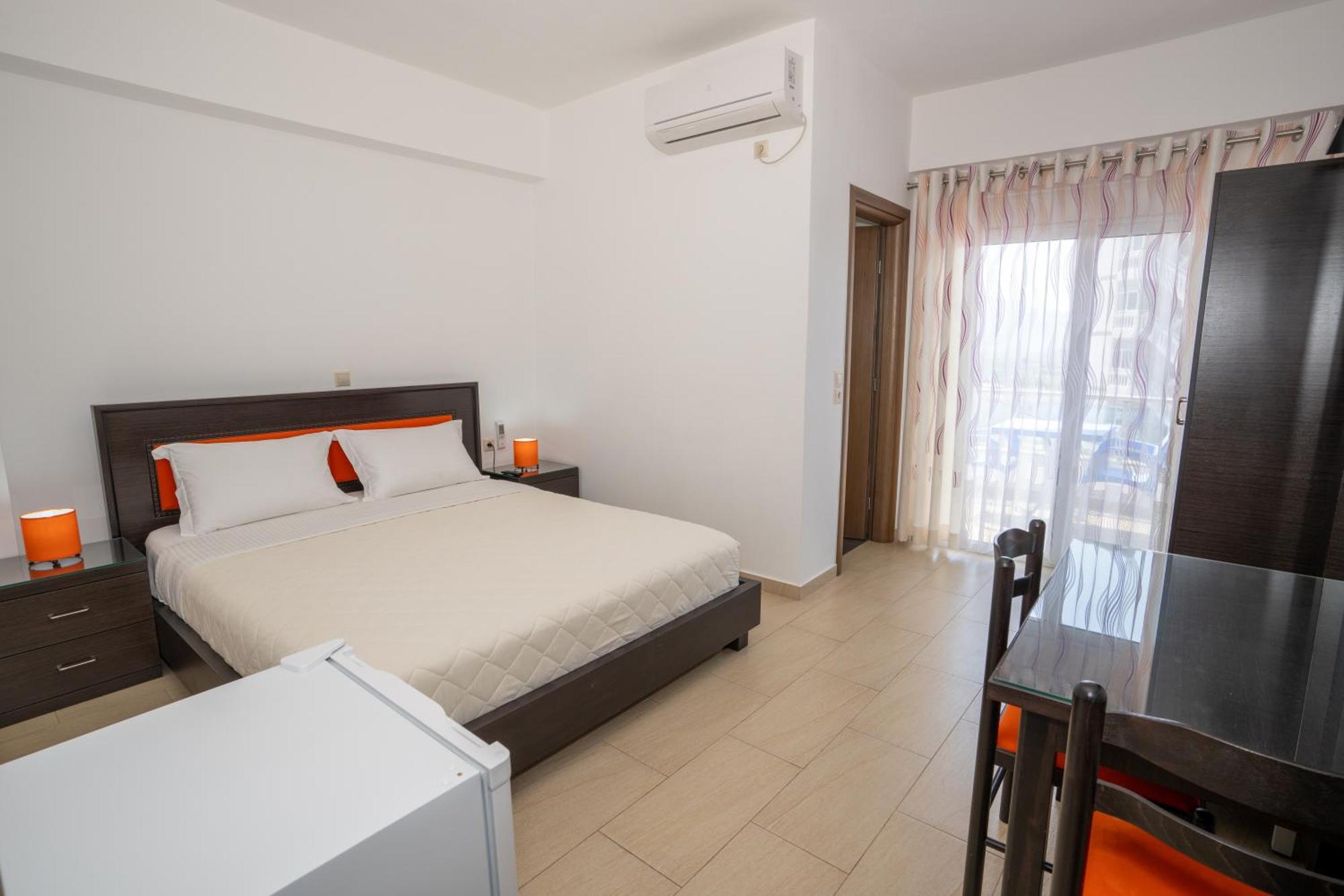 Kalasa Hotel Sarandë Buitenkant foto