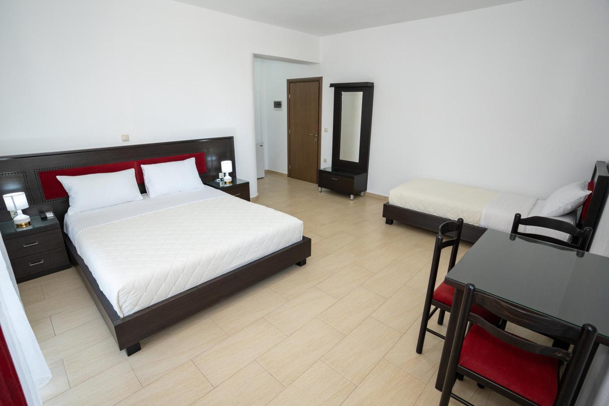 Kalasa Hotel Sarandë Buitenkant foto