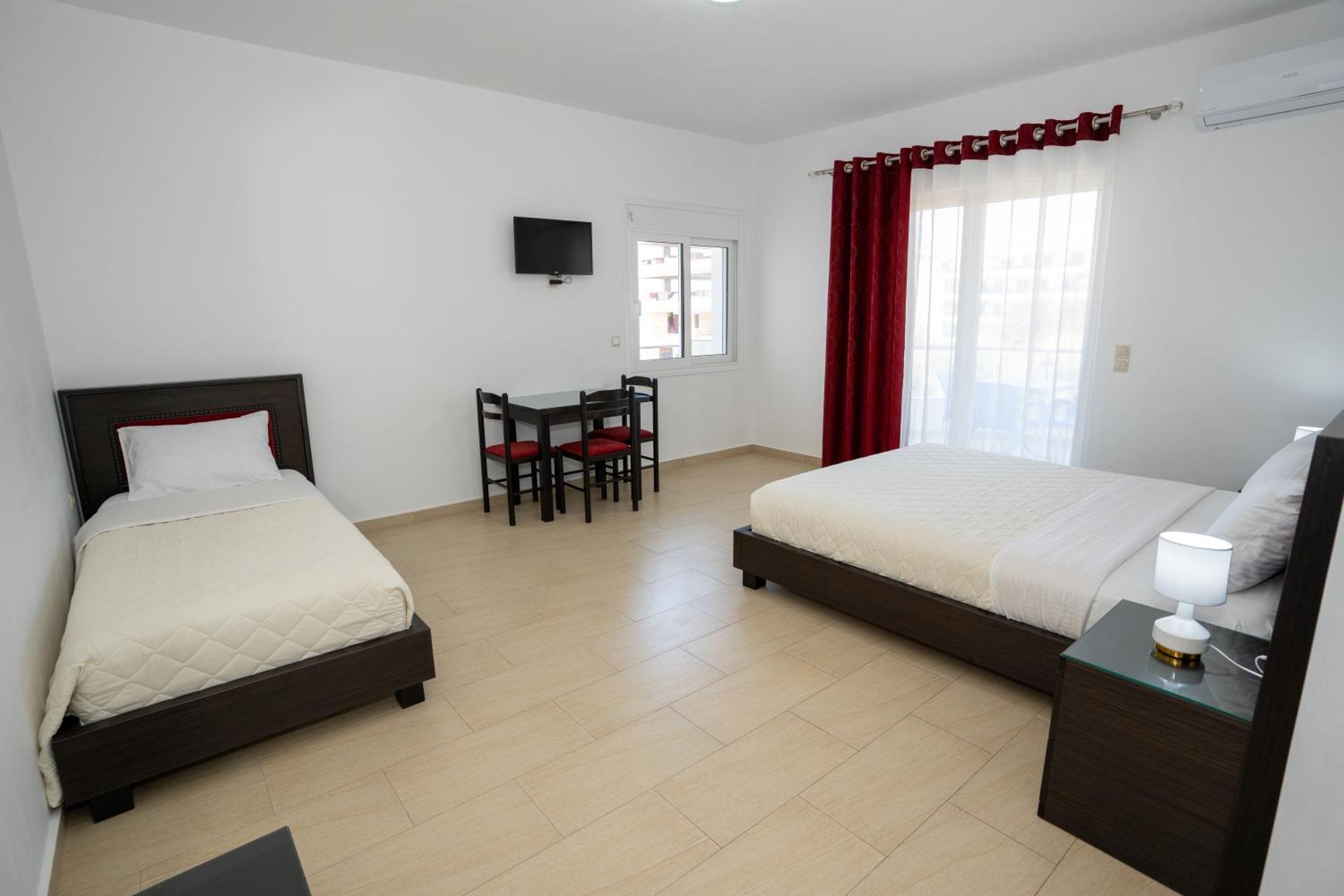 Kalasa Hotel Sarandë Buitenkant foto