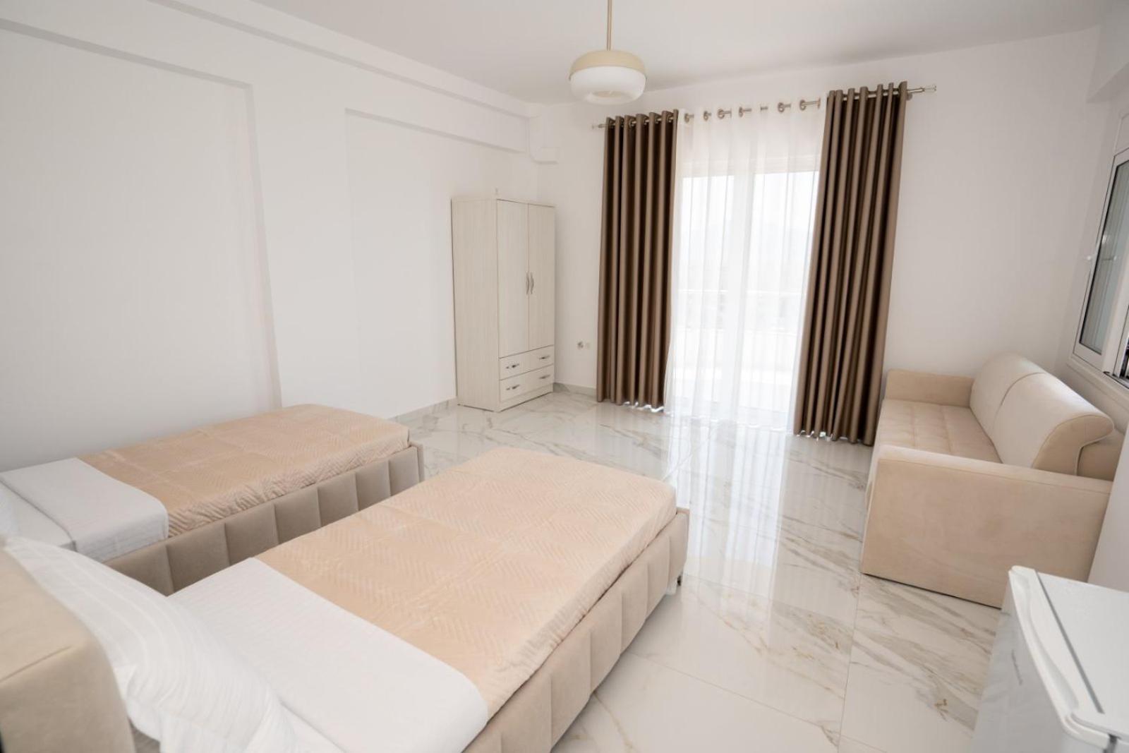 Kalasa Hotel Sarandë Buitenkant foto