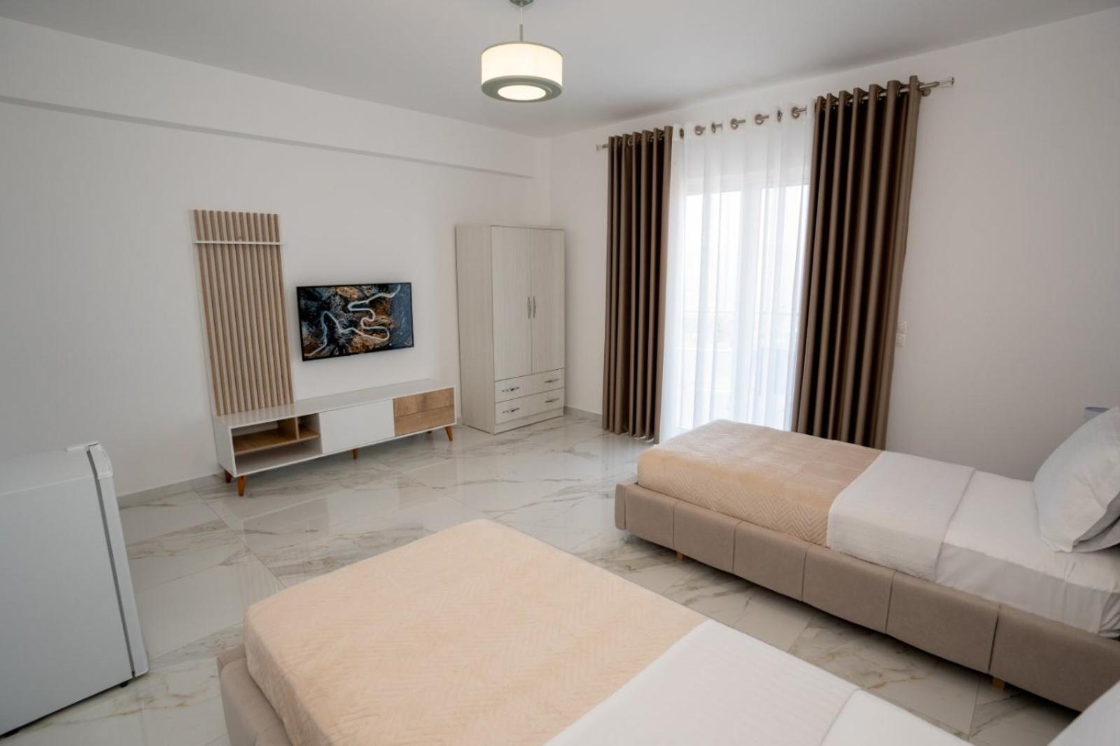 Kalasa Hotel Sarandë Buitenkant foto