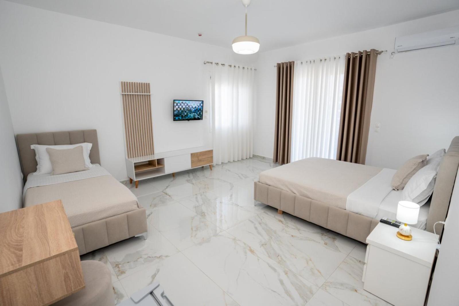 Kalasa Hotel Sarandë Buitenkant foto