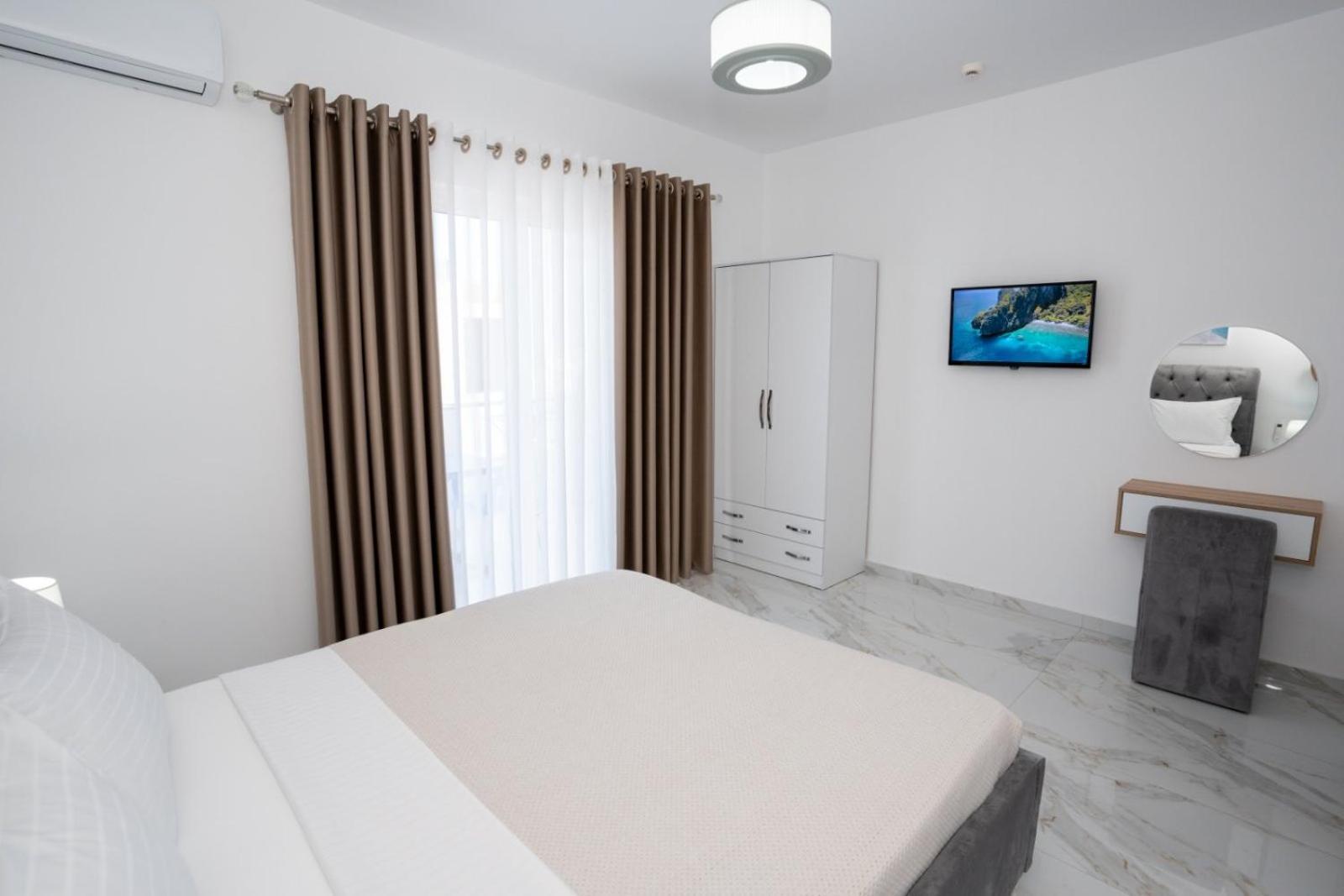 Kalasa Hotel Sarandë Buitenkant foto