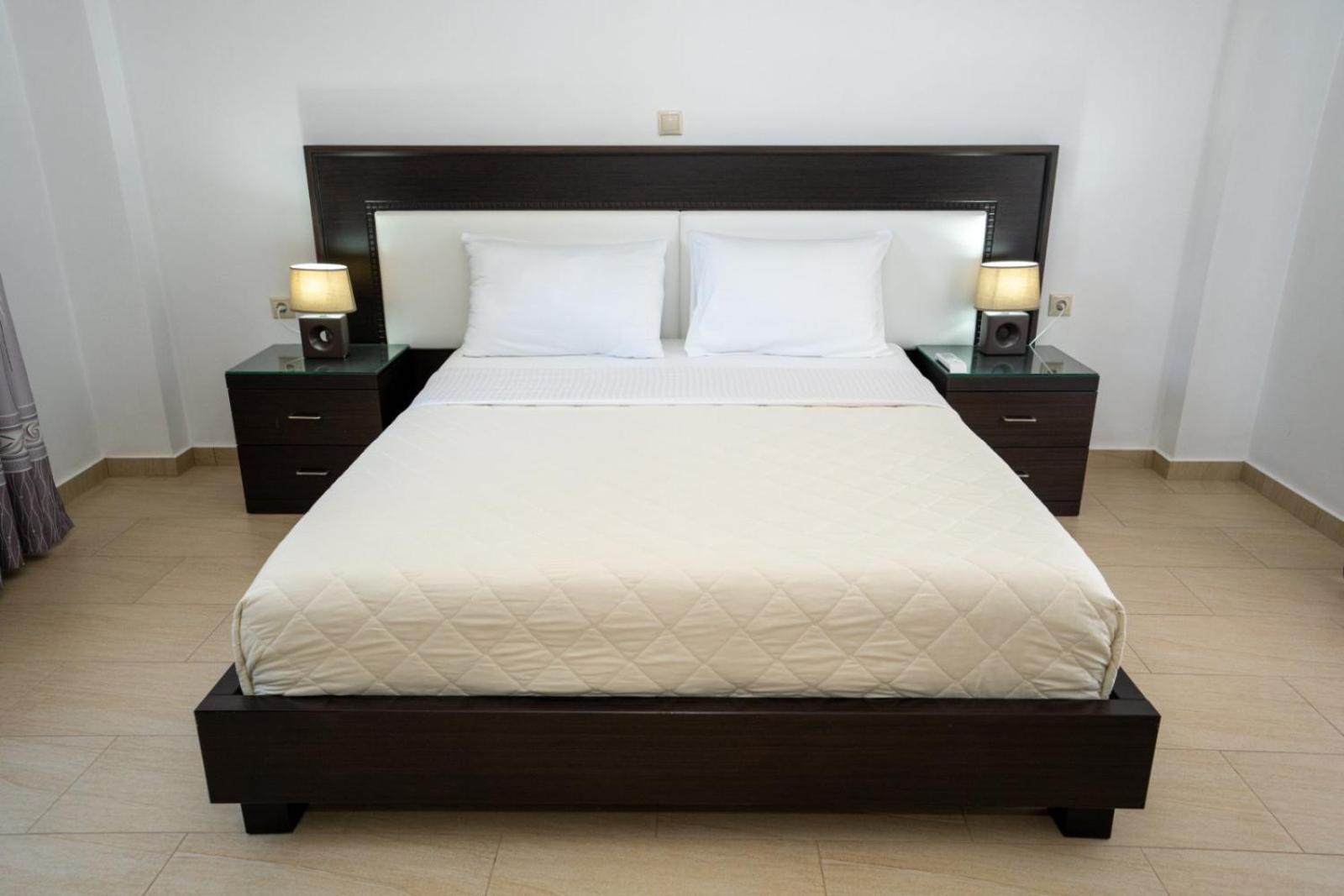 Kalasa Hotel Sarandë Buitenkant foto